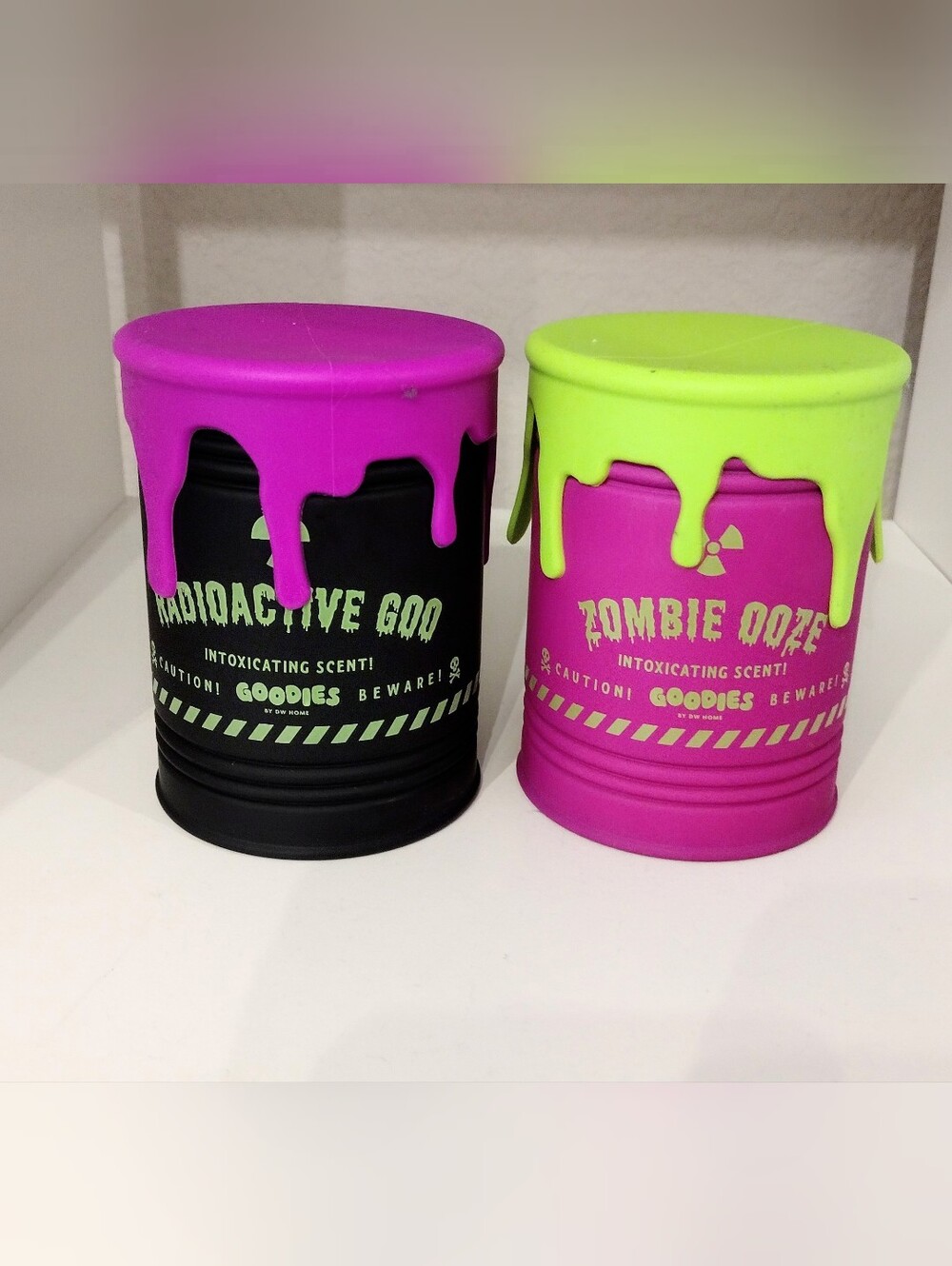 Halloweencandles Novelty Slime Glass Canisters - Neon Pink & Neon Green DripTops